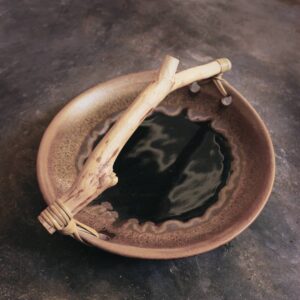 Ceramic - Rustic Plate Upcycle Woody Handle